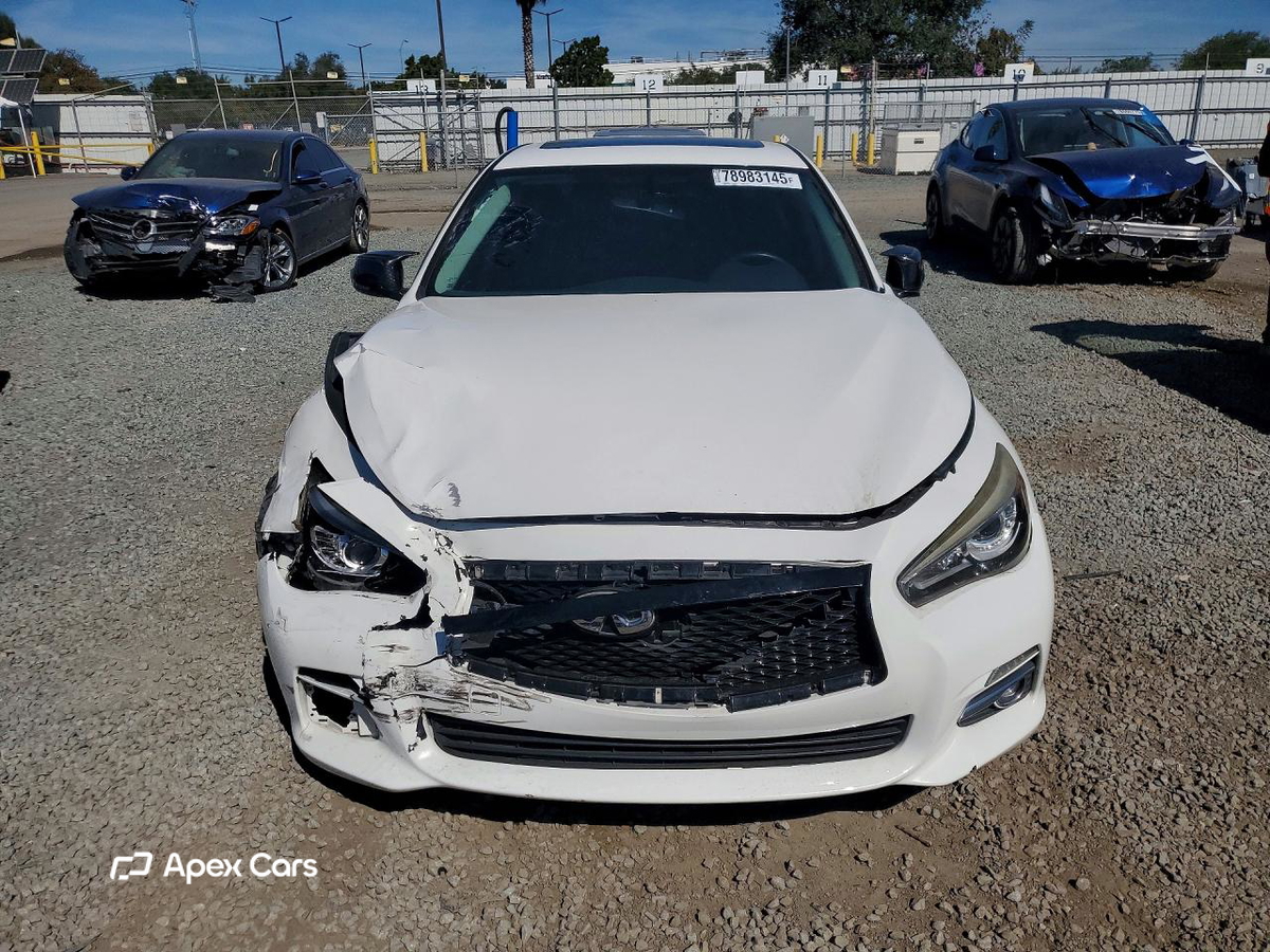 Infiniti Q50 2015