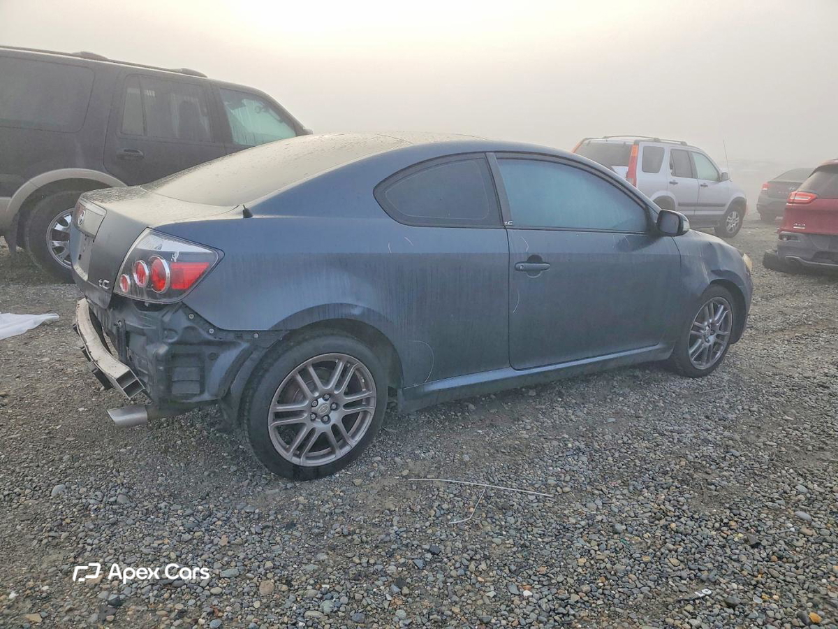 Toyota  2010