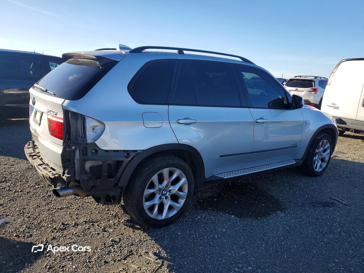BMW X5 2011