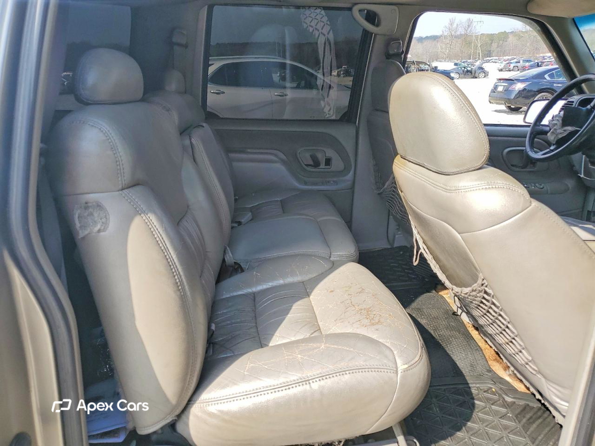 Chevrolet Suburban 1999