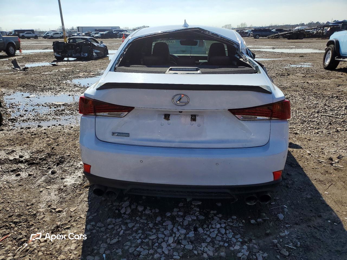 Lexus IS 2019
