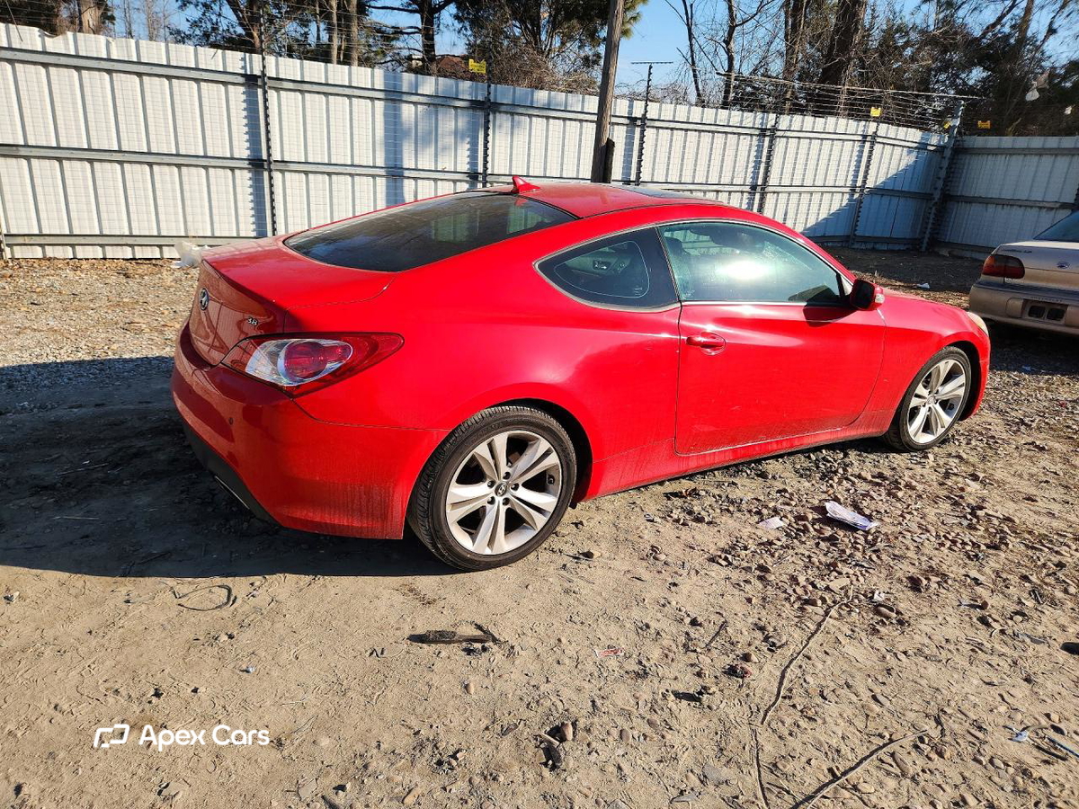 Hyundai Genesis 2012