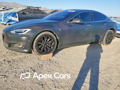 Tesla Model S 2017 - Zdjęcie 1 z 13