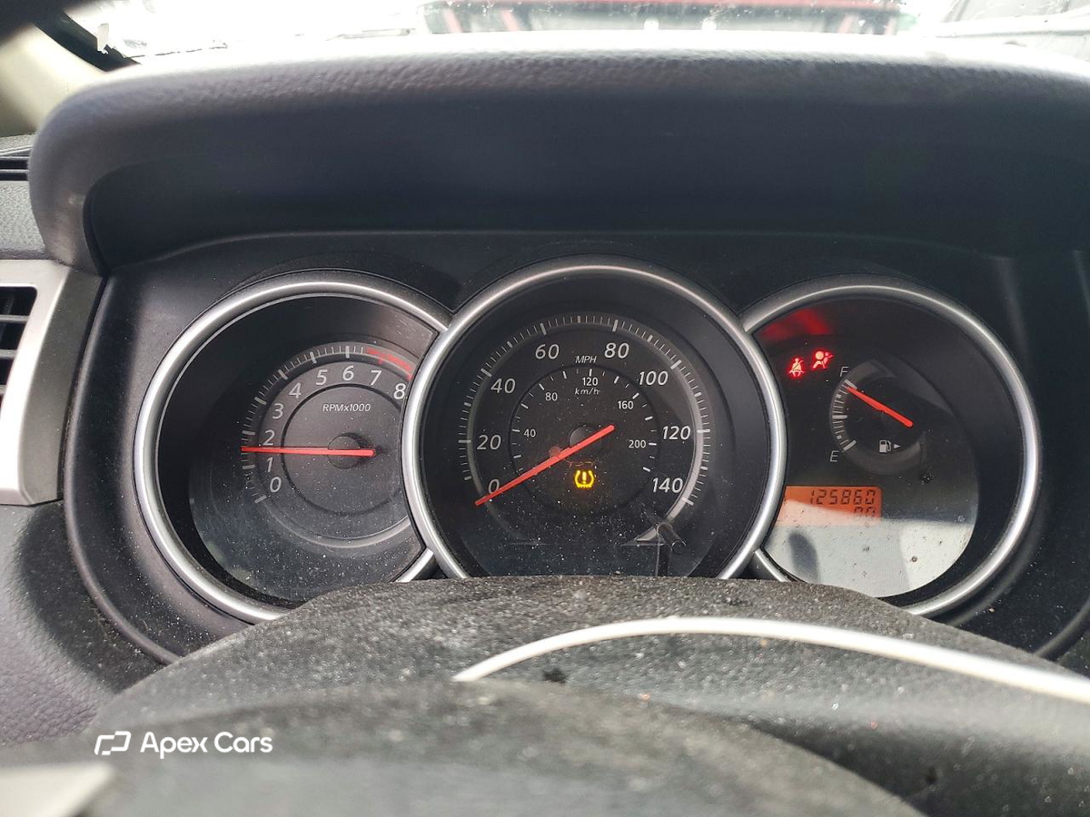 Nissan Versa 2012