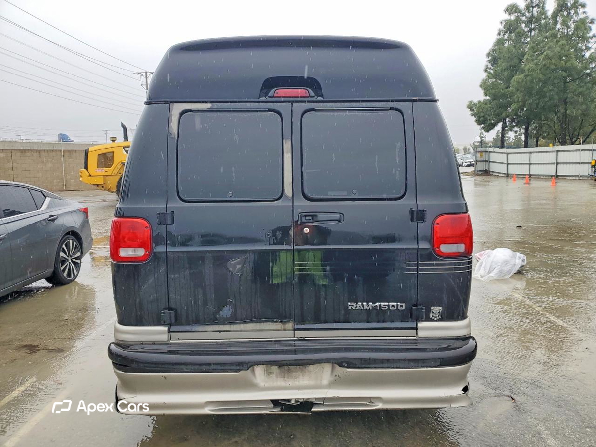 Dodge RAM Van 2002