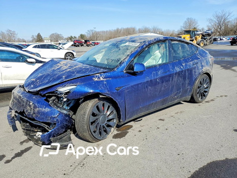Tesla Model Y 2022 - Image 1 of 5