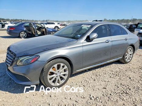 Mercedes-Benz E-klasse 2017 - Image 1 of 13