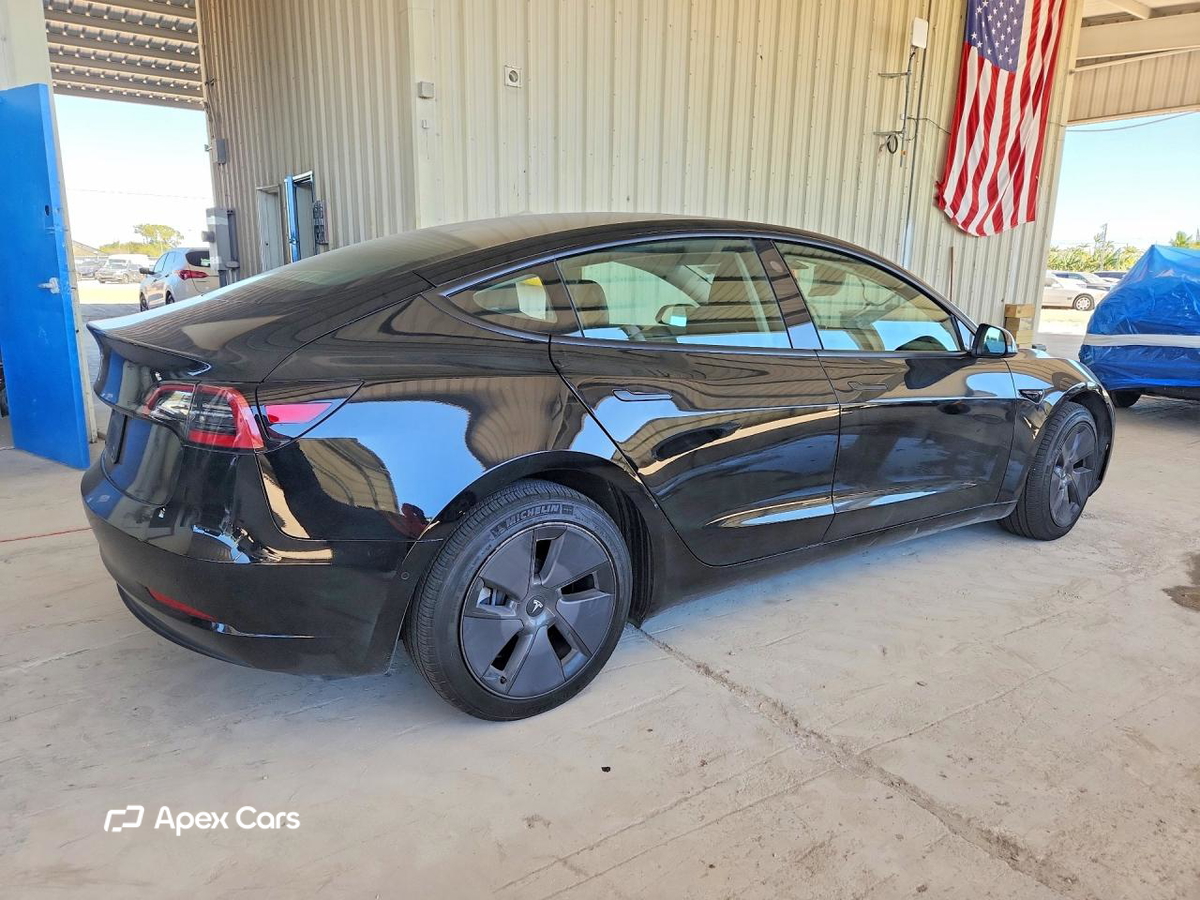 Tesla Model 3 2022