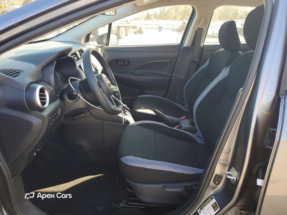 Nissan Versa 2025