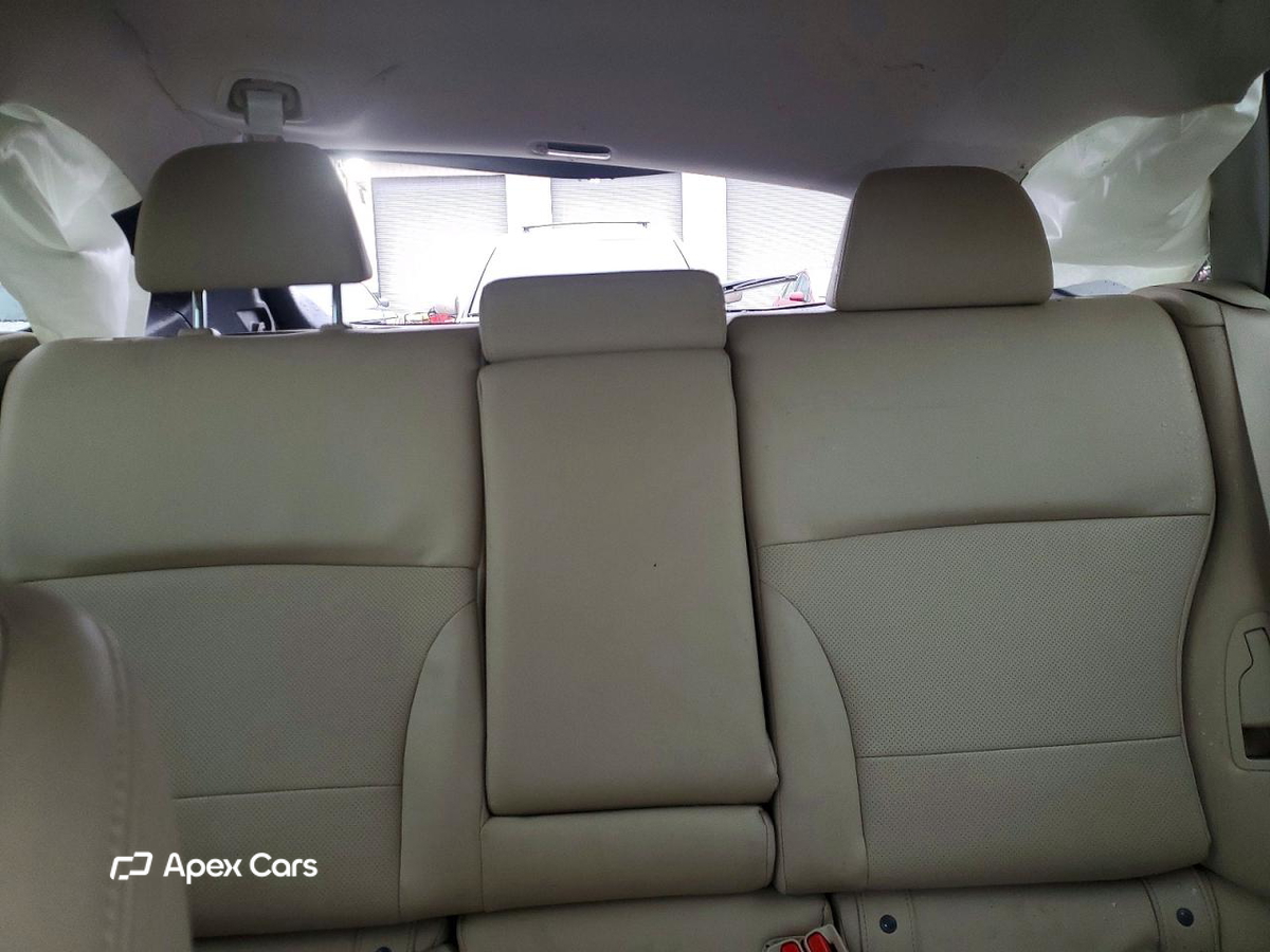 Subaru Outback 2016