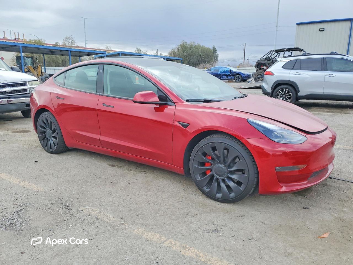 Tesla Model 3 2022