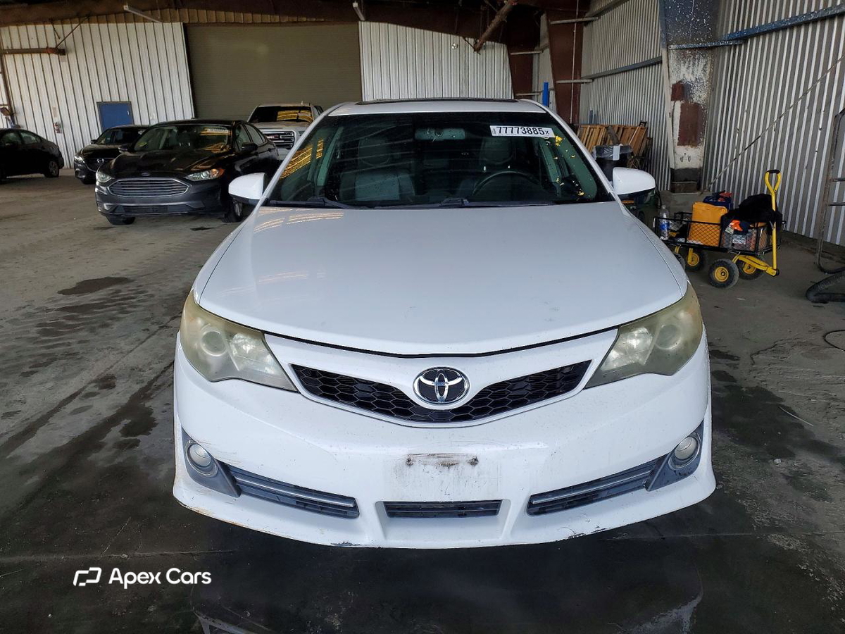 Toyota Camry 2012