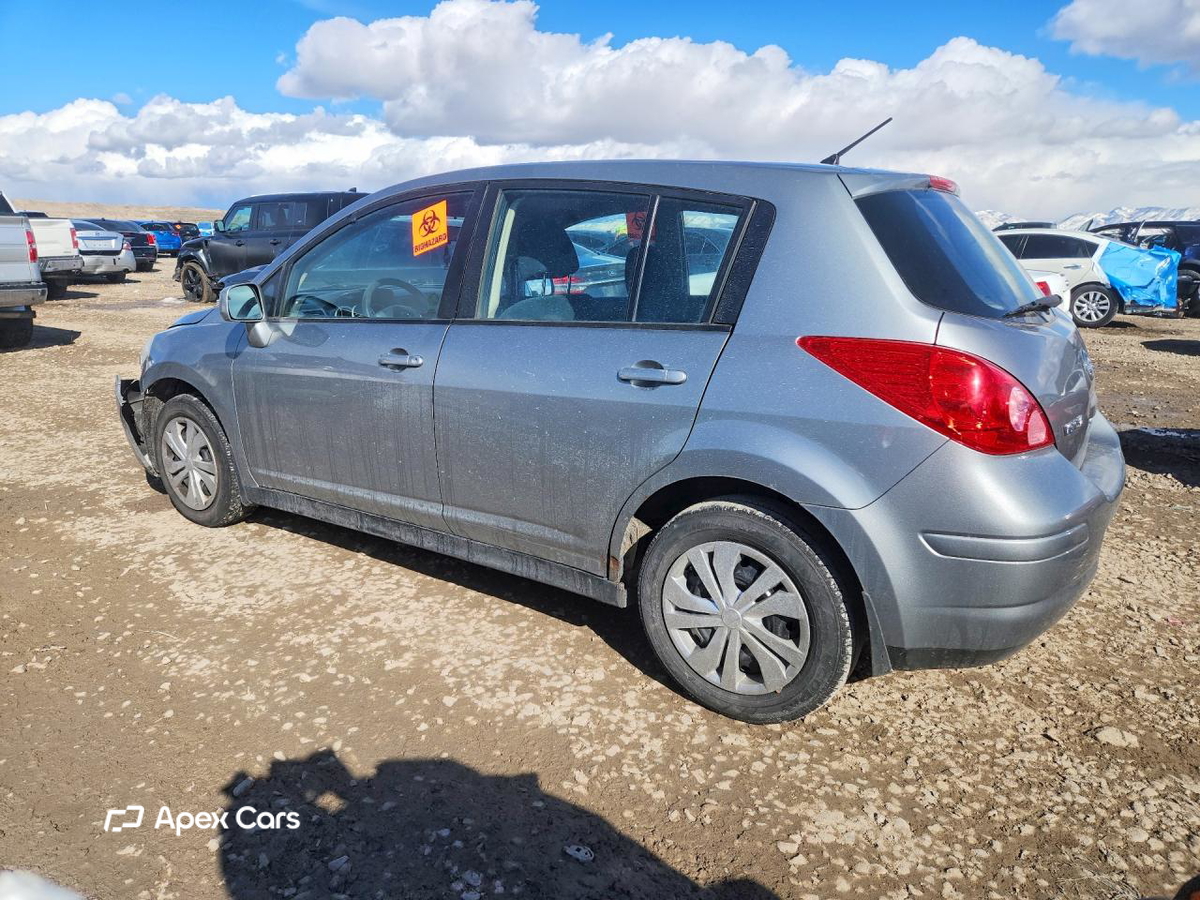 Nissan Versa 2011