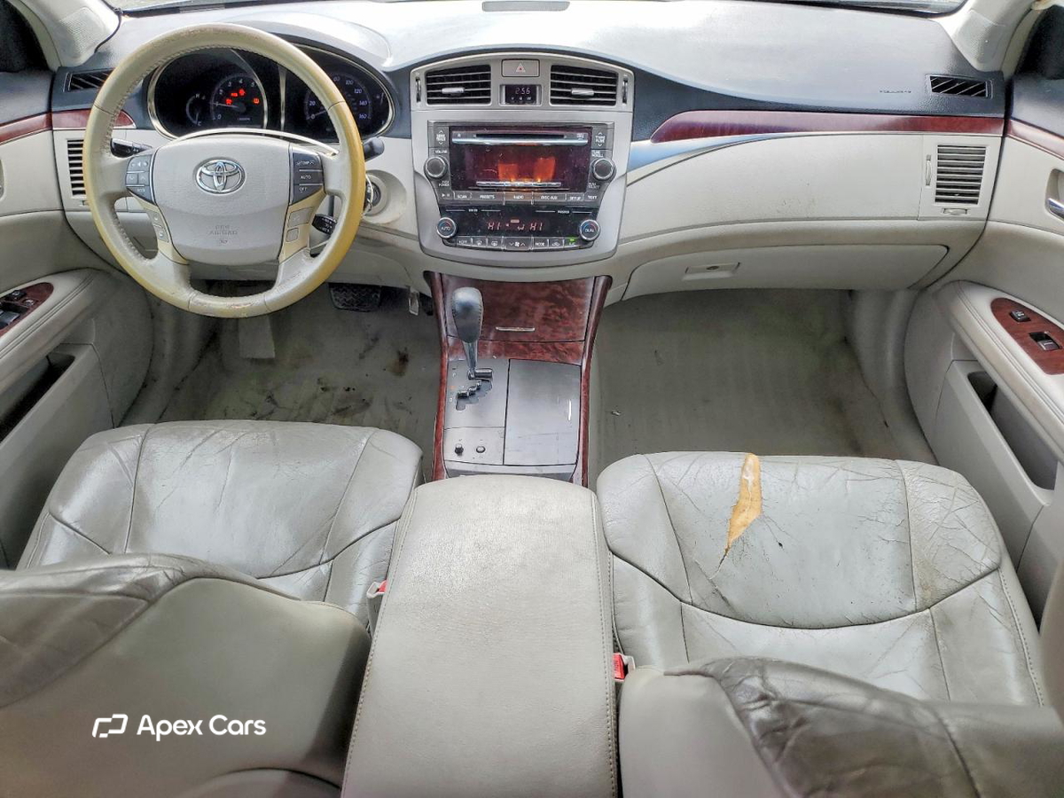 Toyota Avalon 2011