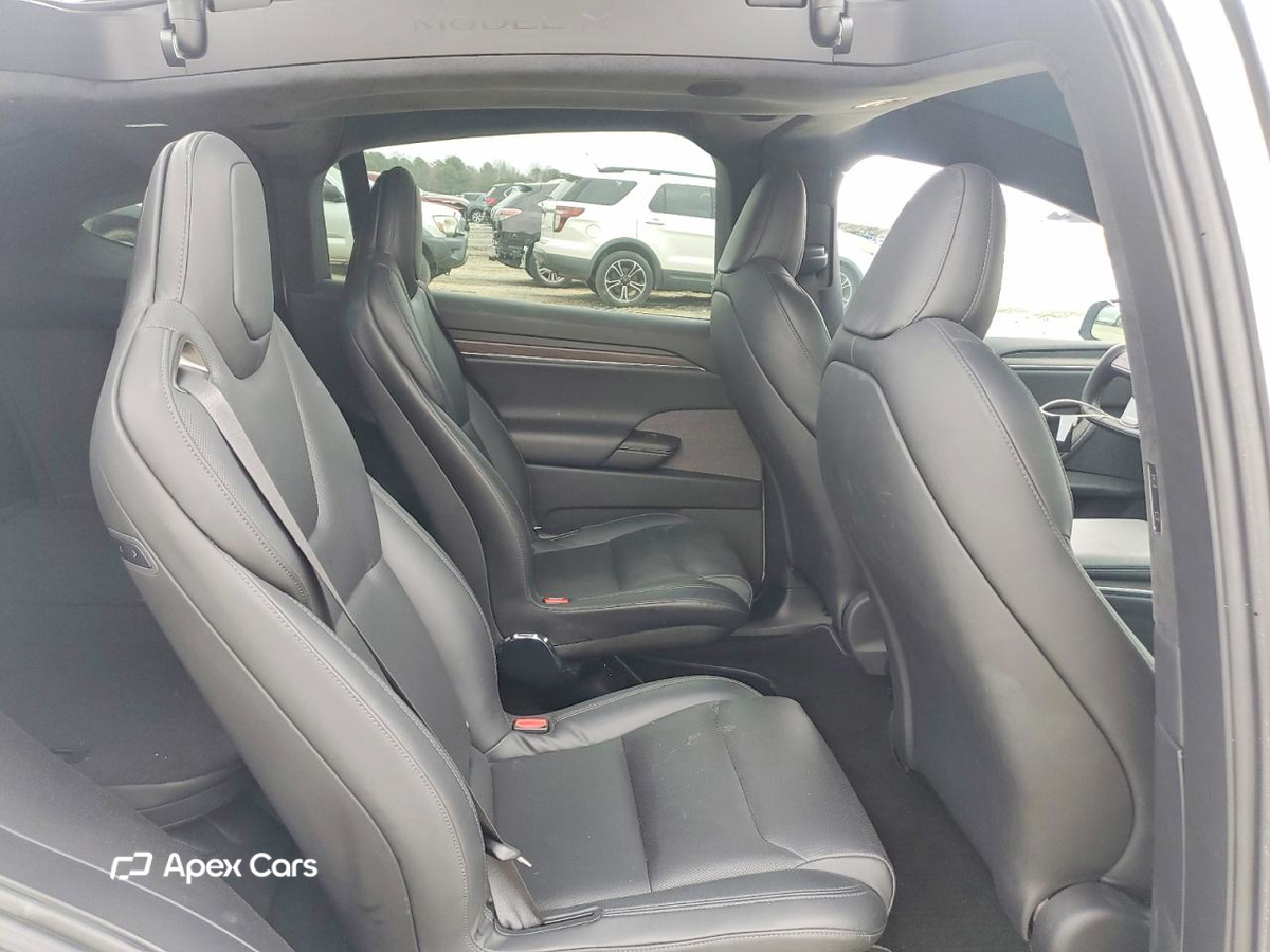 Tesla Model X 2023
