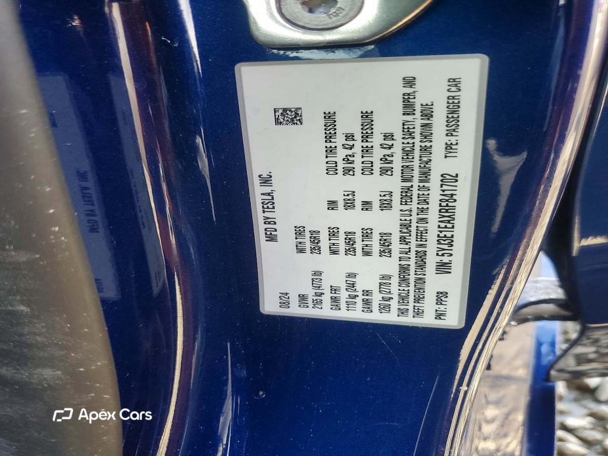 Tesla Model 3 2024