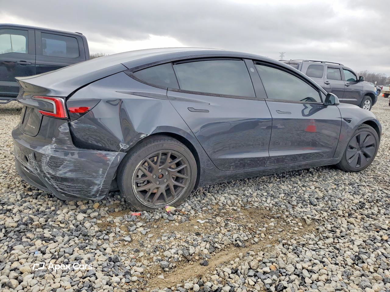 Tesla Model 3 2024