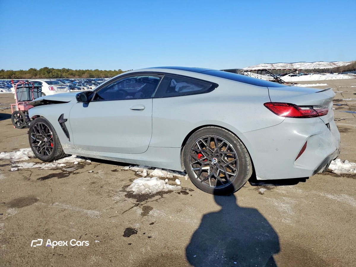 BMW M8 2023