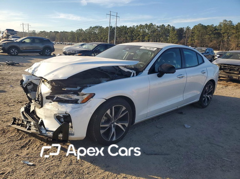 Volvo S60 2024 - Image 1 of 14
