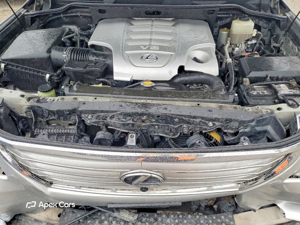 Lexus LX 2010