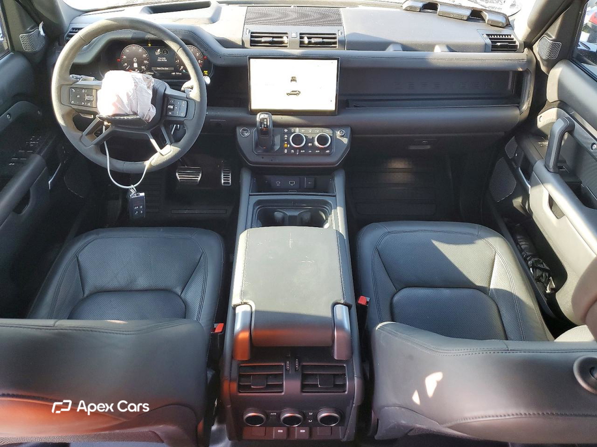 Land Rover Defender 2023