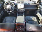 Land Rover Defender 2023