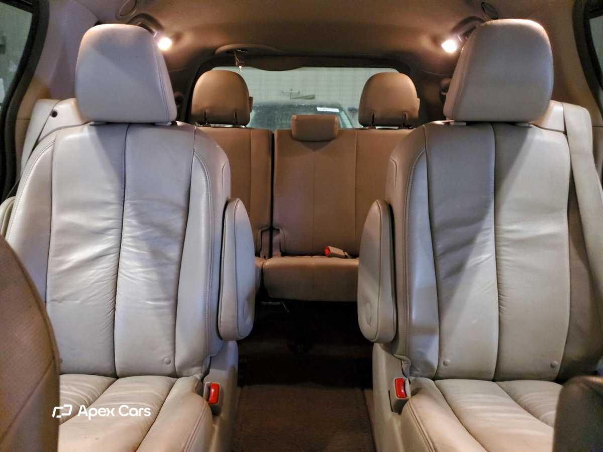 Toyota Sienna 2012