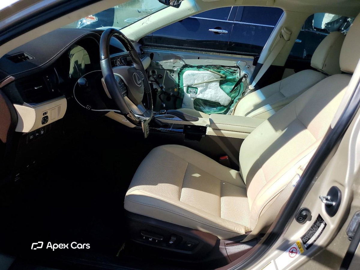 Lexus ES 2018