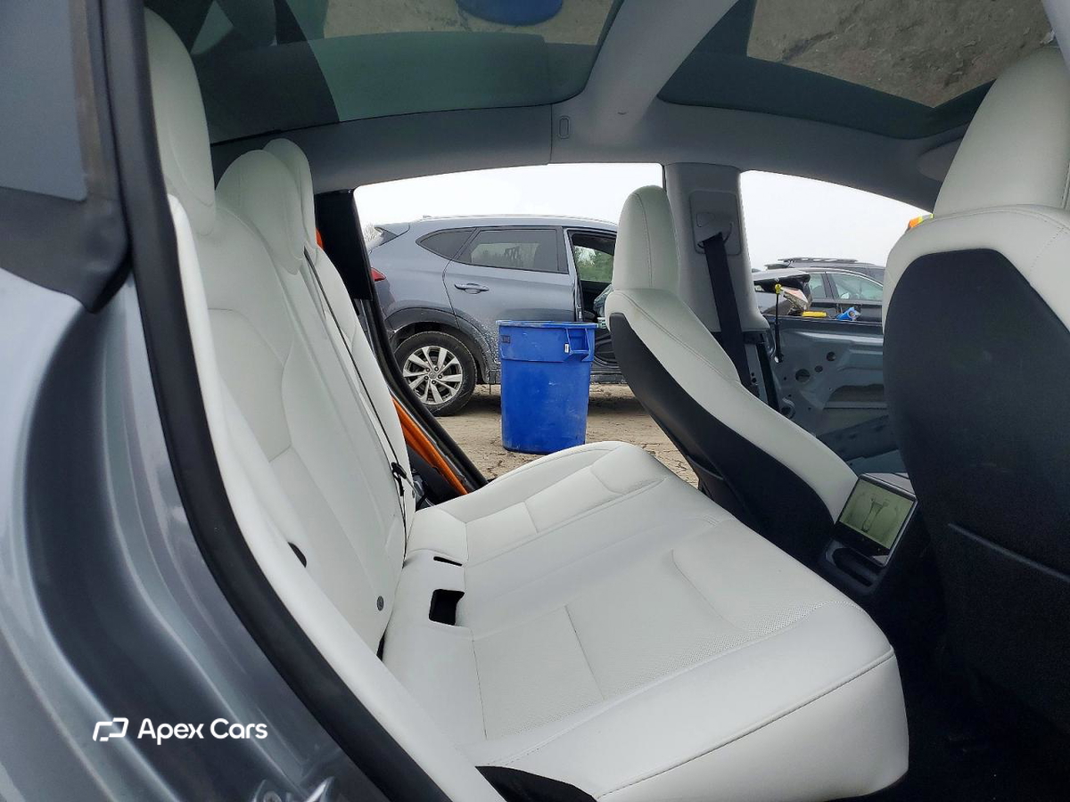 Tesla Model 3 2025