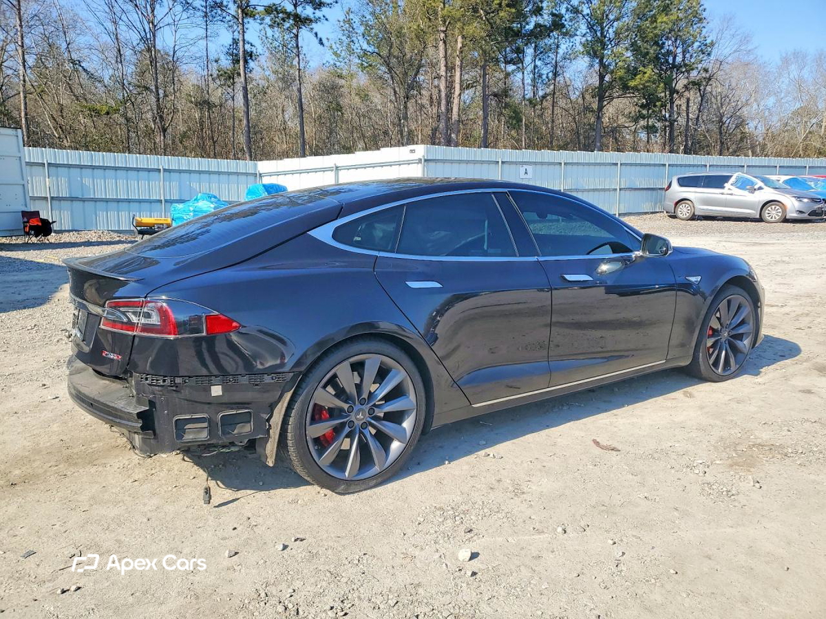 Tesla Model S 2016