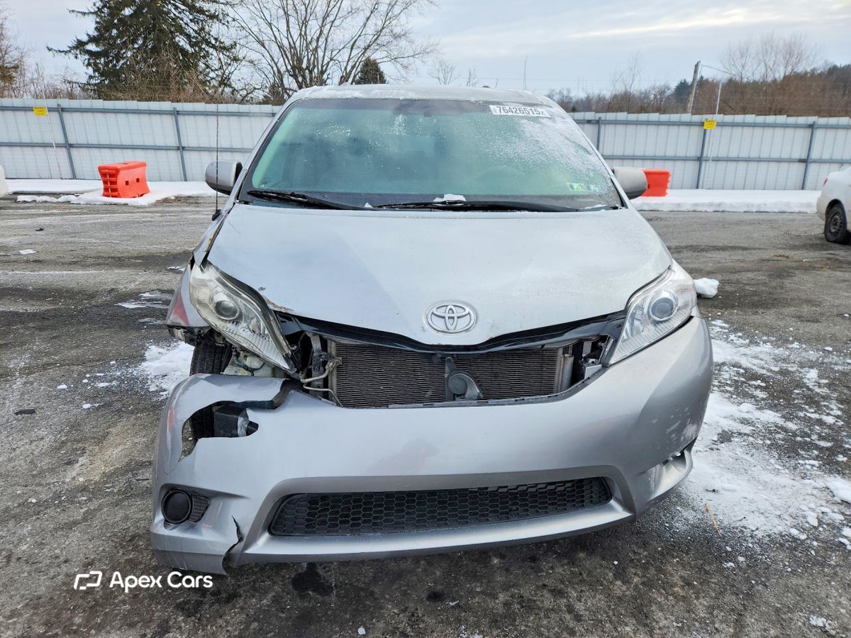 Toyota Sienna 2014