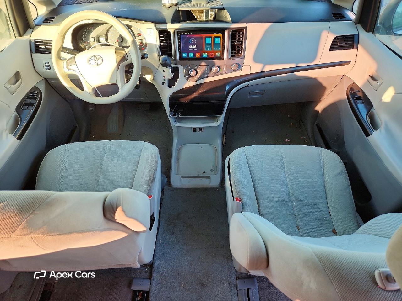 Toyota Sienna 2011