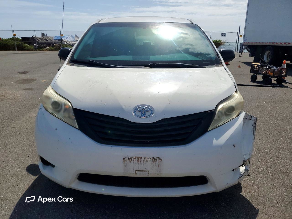 Toyota Sienna 2014