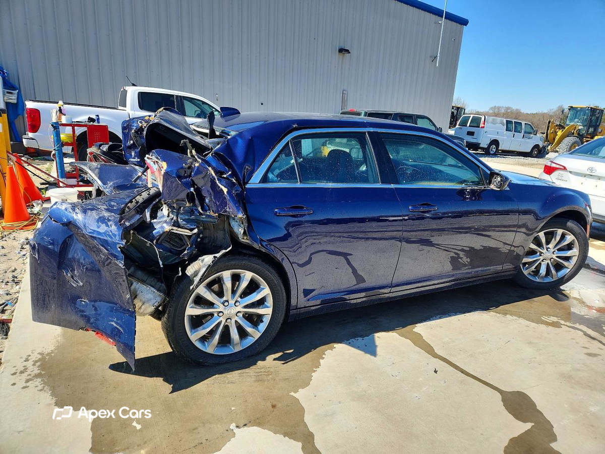 Chrysler 300 2016