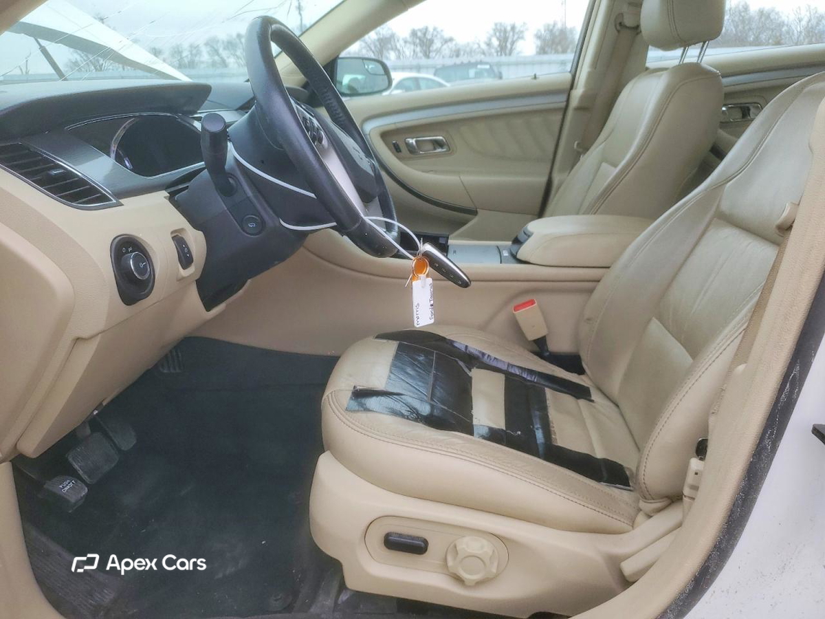 Ford Taurus 2016