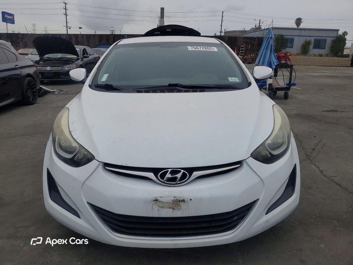 Hyundai Elantra 2016