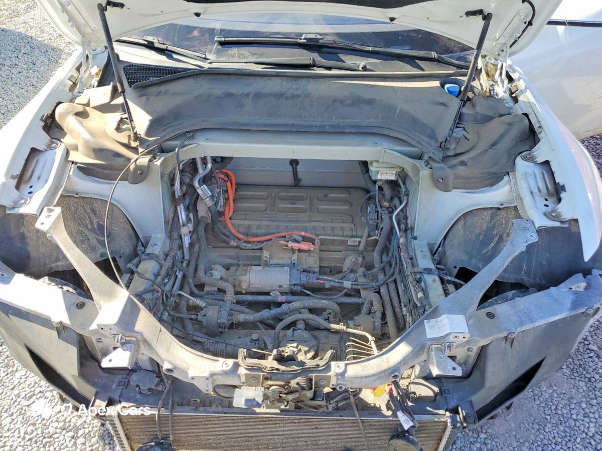 Tesla Model S 2013