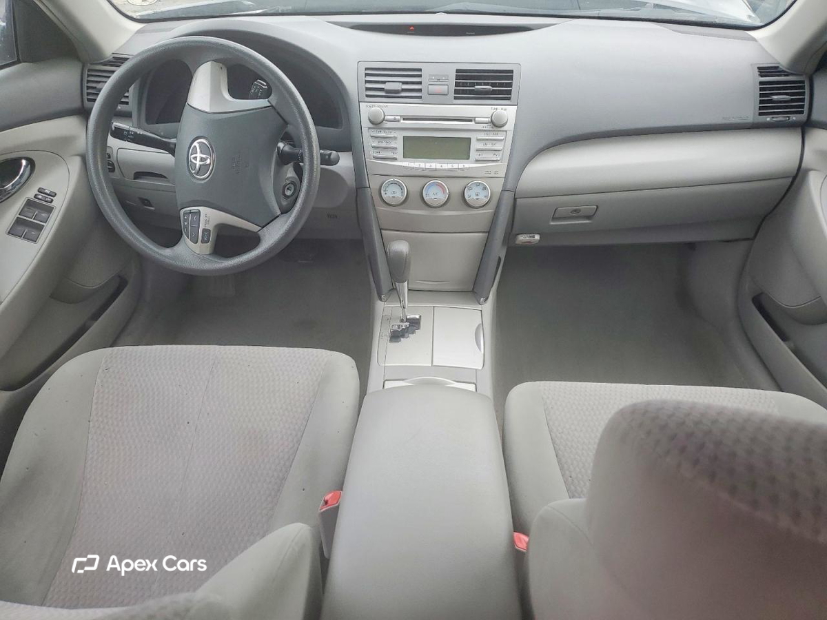 Toyota Camry 2011