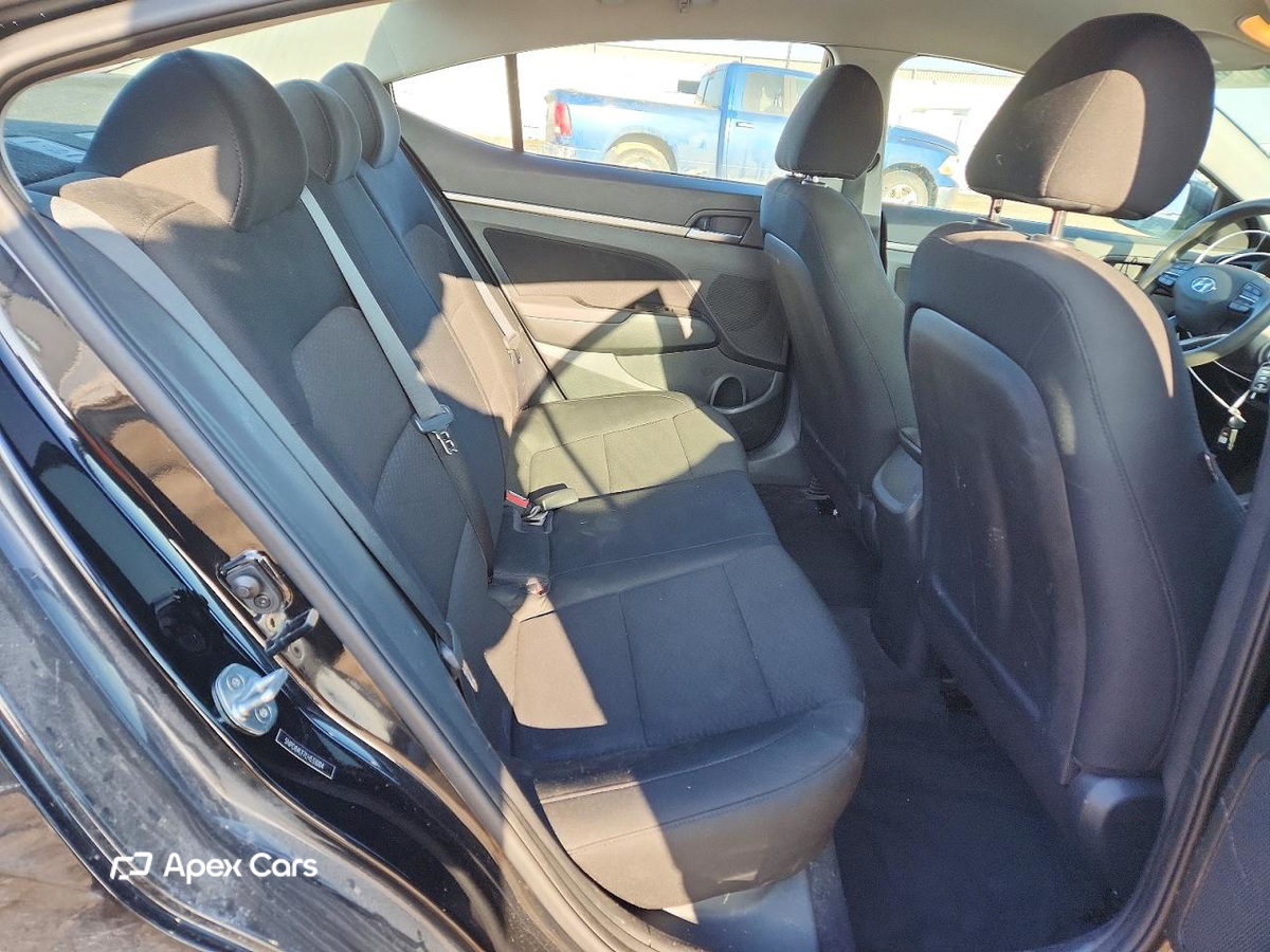 Hyundai Elantra 2020