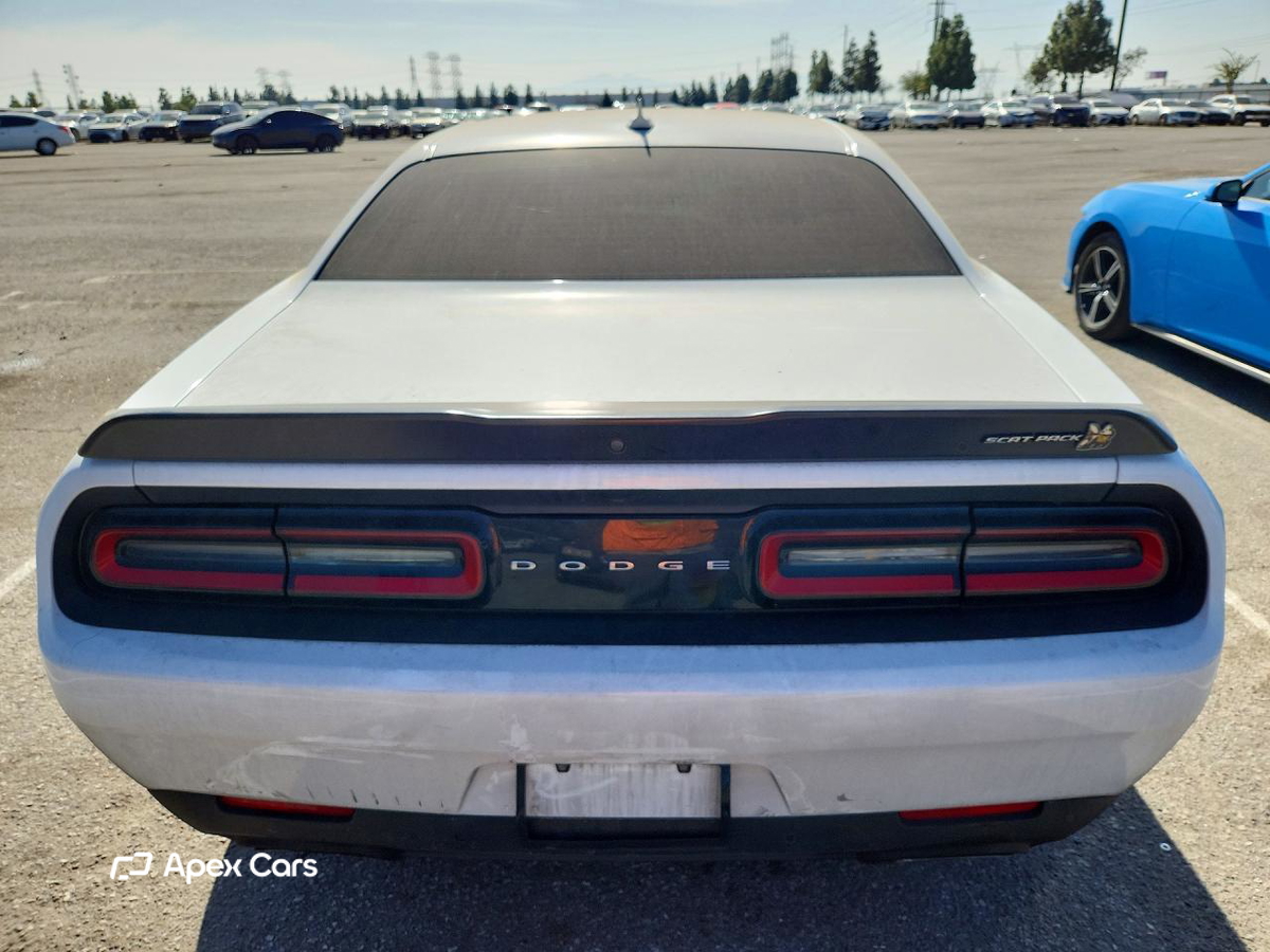 Dodge Challenger 2021