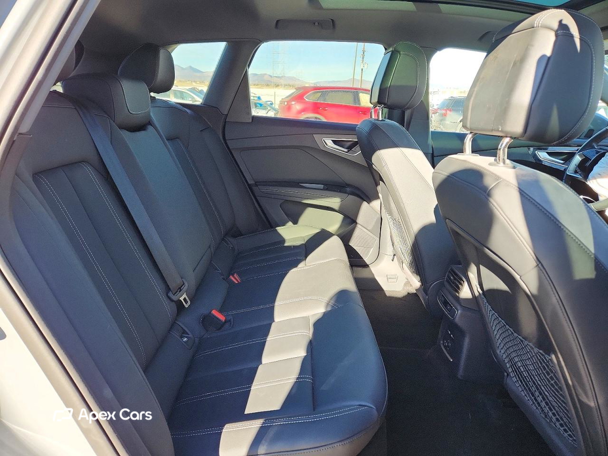 Audi Q4 e-tron 2024