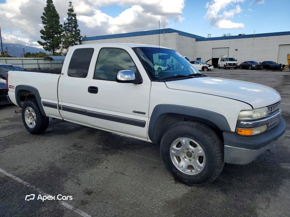 Chevrolet Silverado 2001