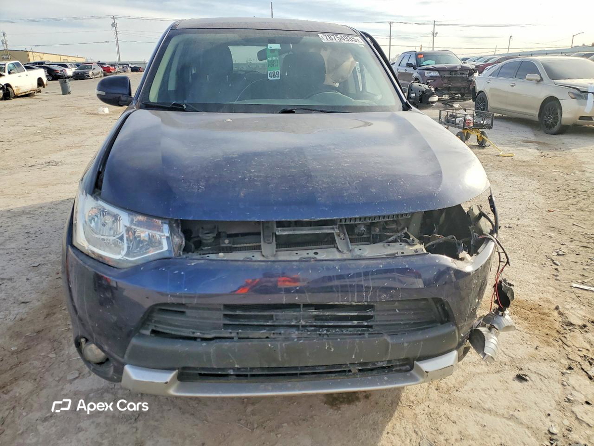 Mitsubishi Outlander 2015