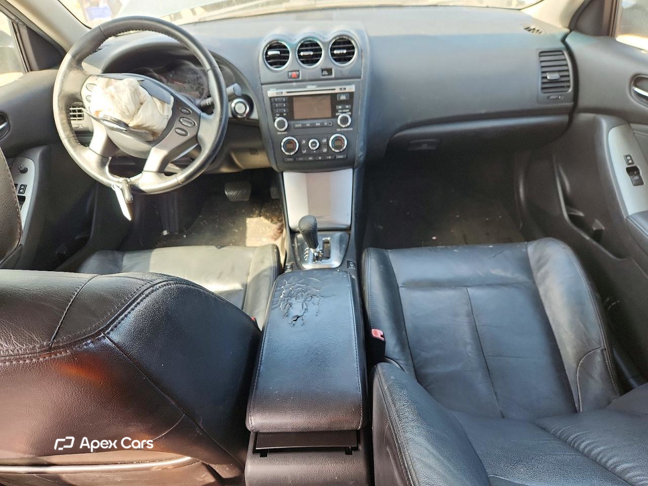 Nissan Altima 2010