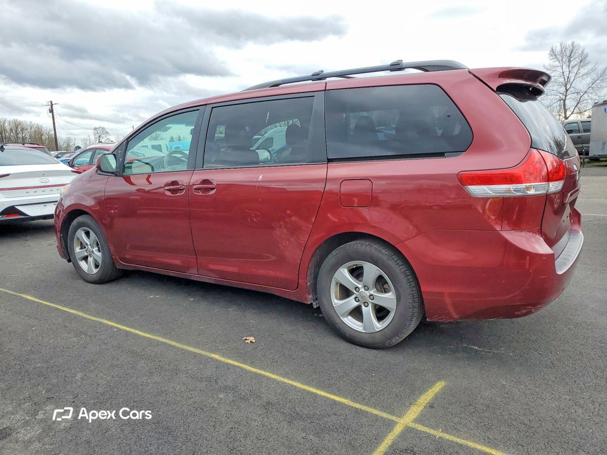 Toyota Sienna 2014