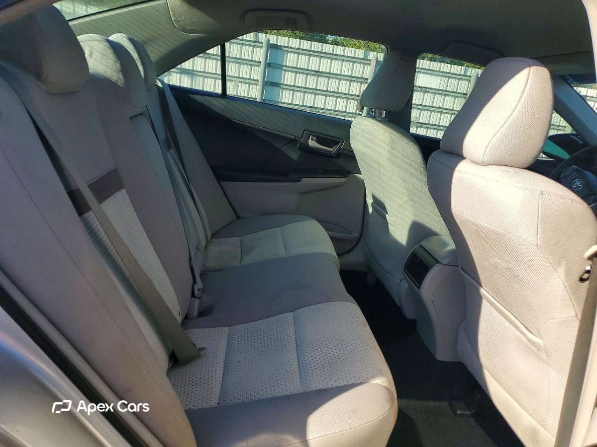 Toyota Camry 2012