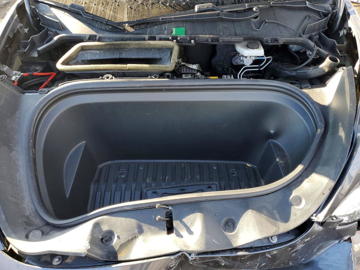 Tesla Model Y 2020
