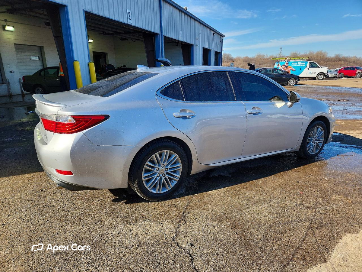 Lexus ES 2015