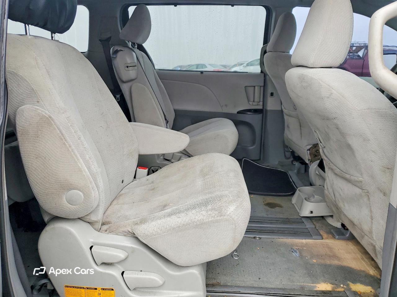Toyota Sienna 2011