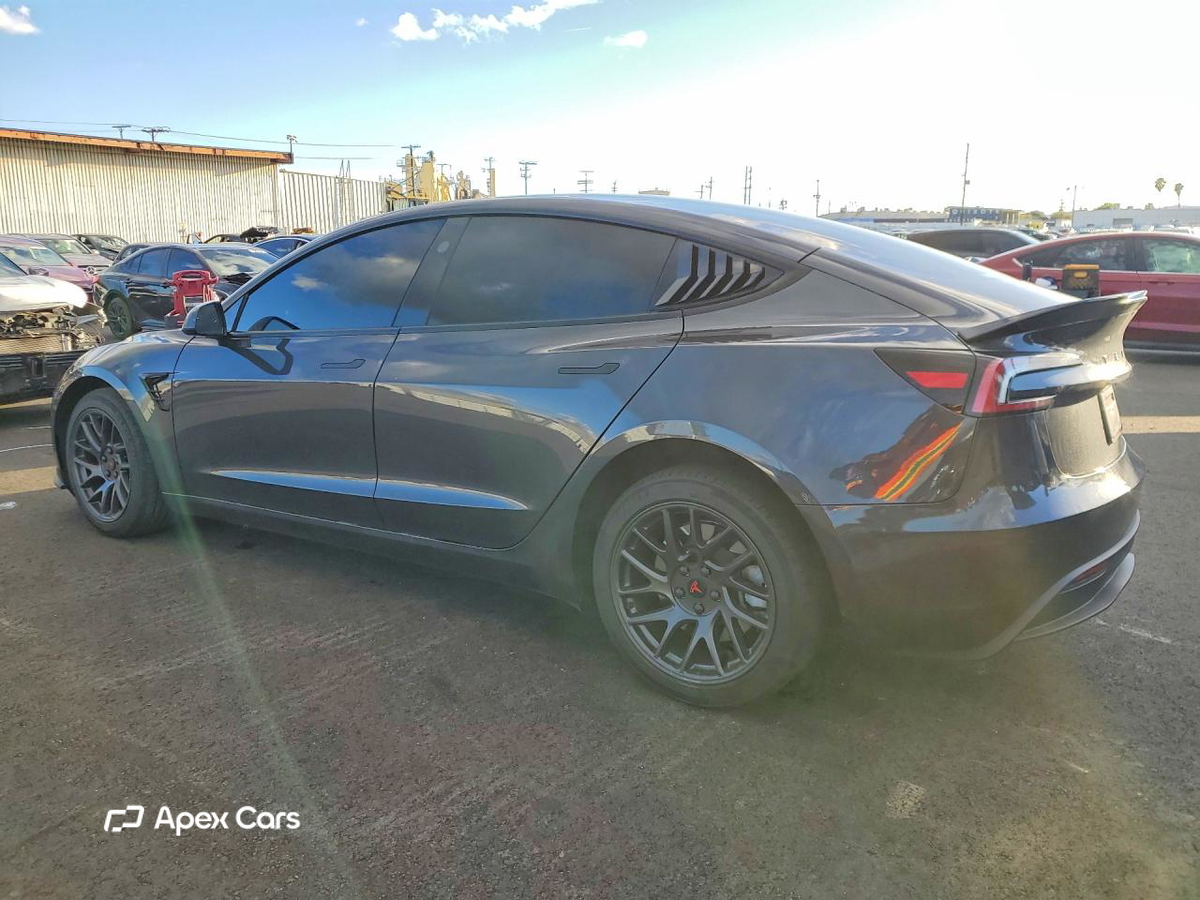 Tesla Model 3 2025